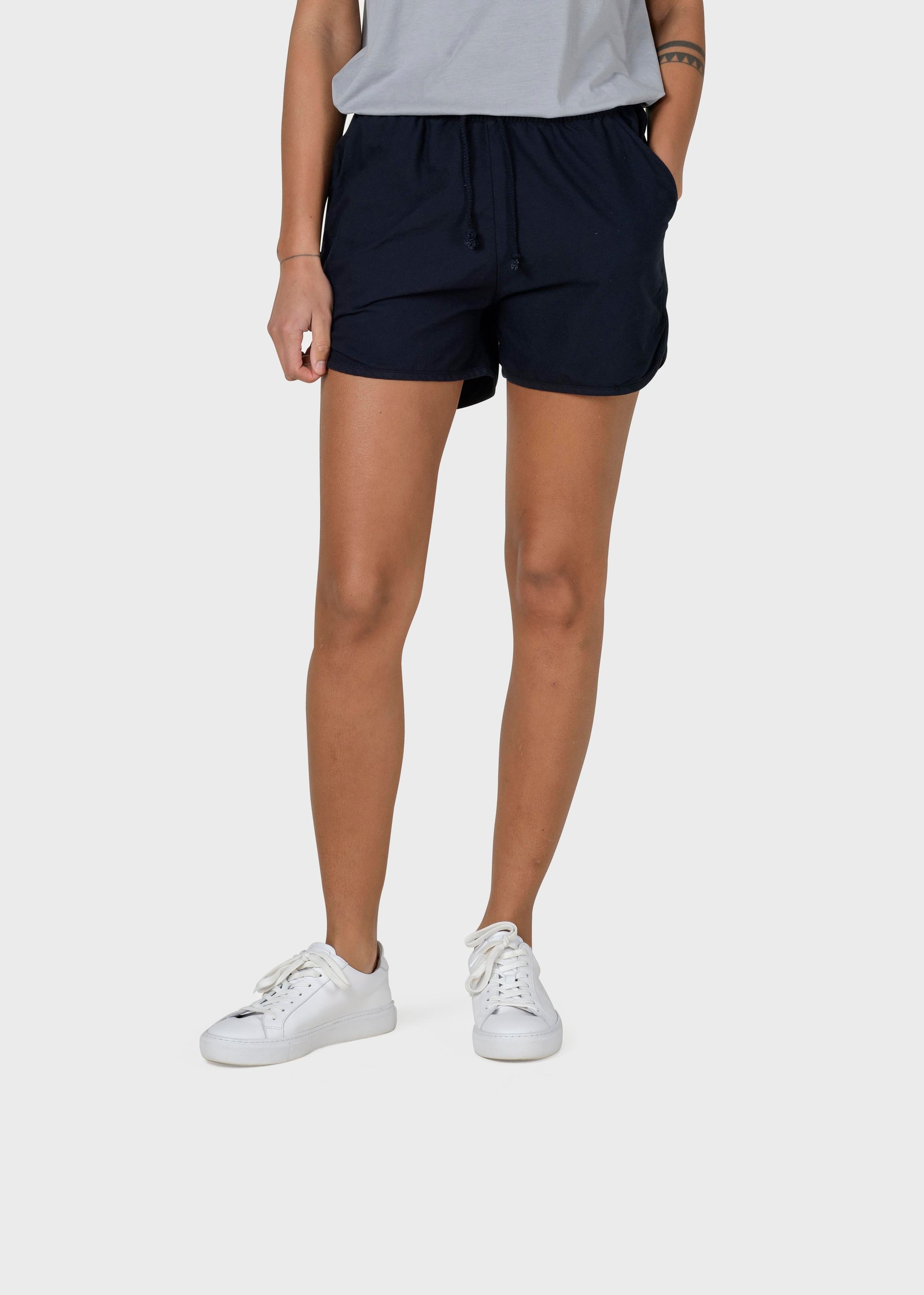 Klitmöller-Collective-Shorts-Linda-Navy