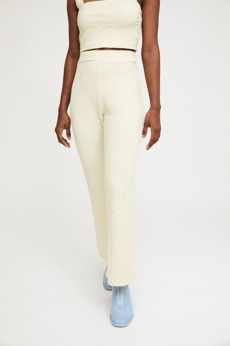 Rita-Row-Hose-Edith-Beige