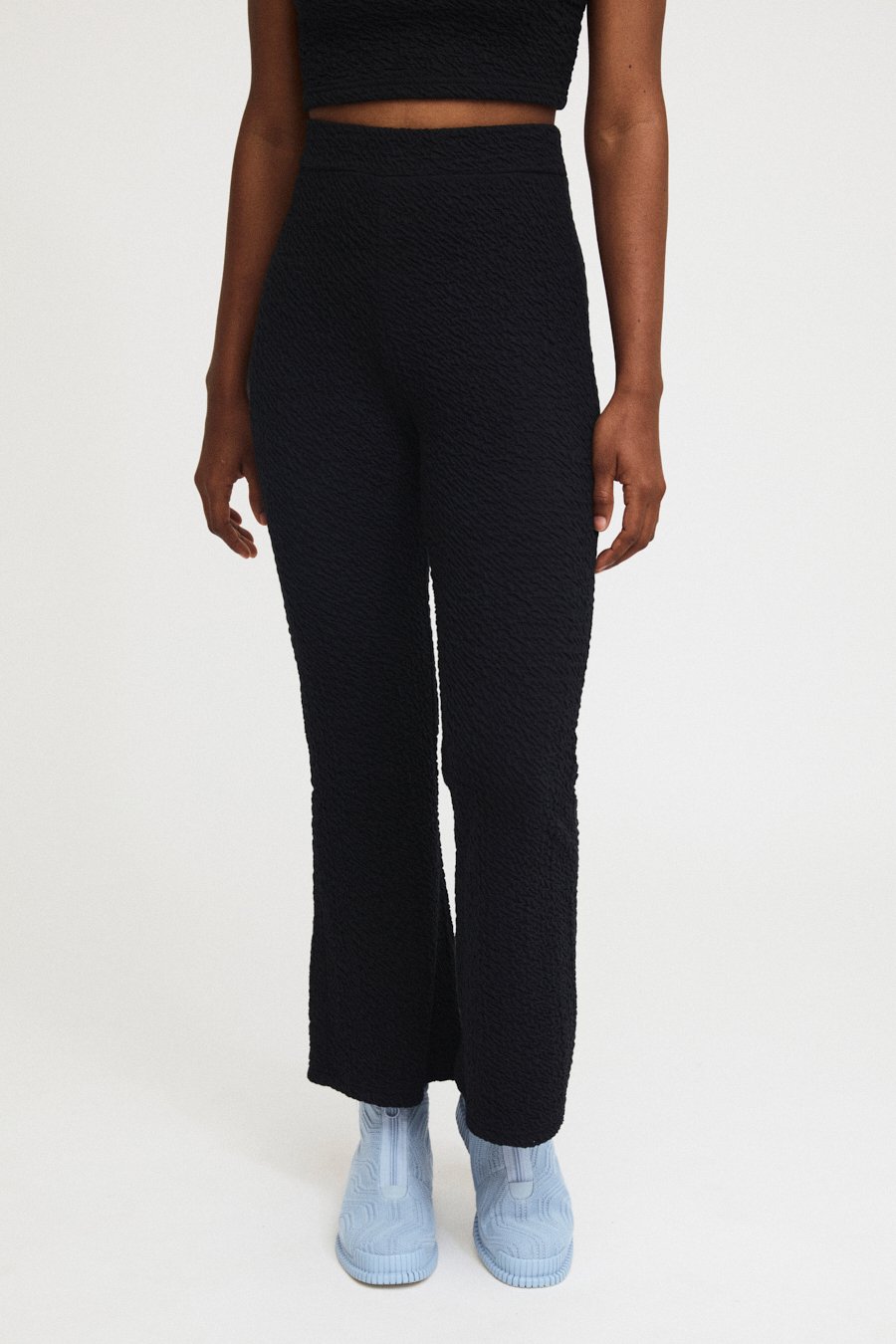 Rita-Row-Hose-Edith-Black