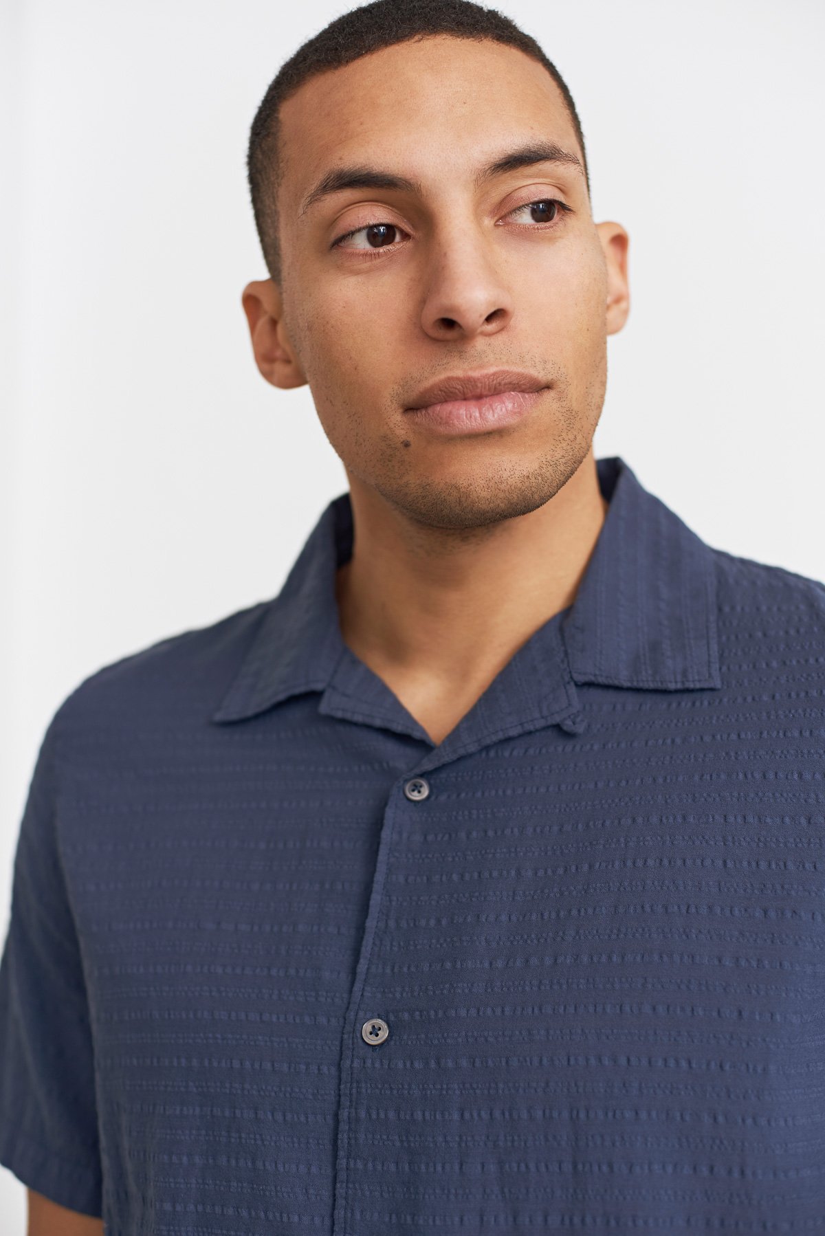 About-Companions-Seersucker---Kurzarmhemd-Kuno--Eco-Seersucker-Blue