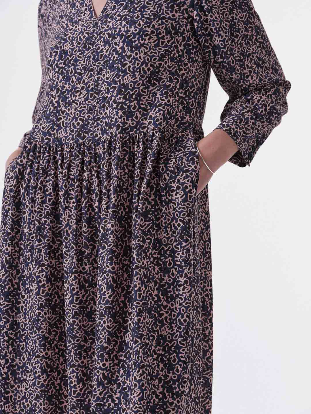Lanius Kleid - Print: Minimal Print Minimal Amethyst Lanius-Kleid---Print:-Minimal-Print-Minimal-Amethyst