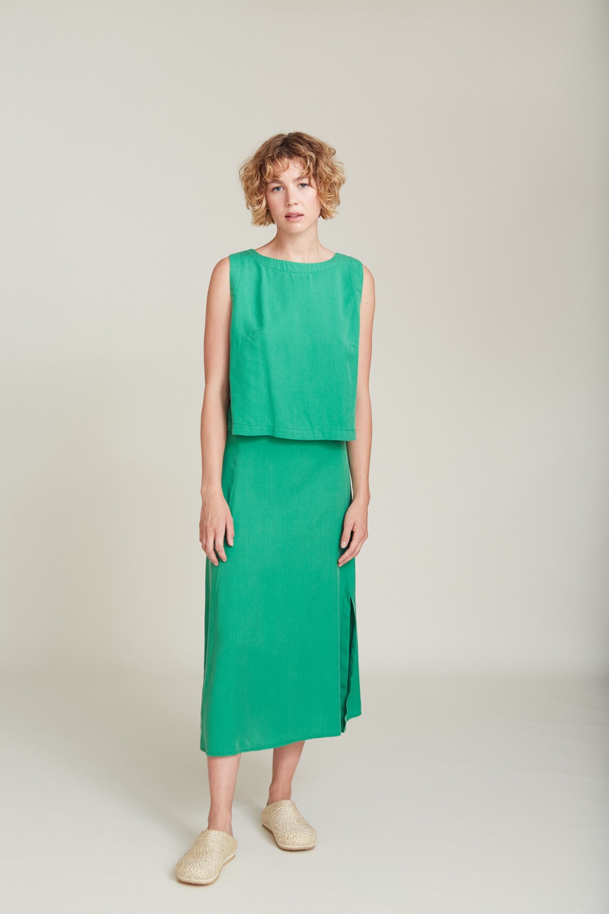 Suite-13-Rock-Borneo-Green