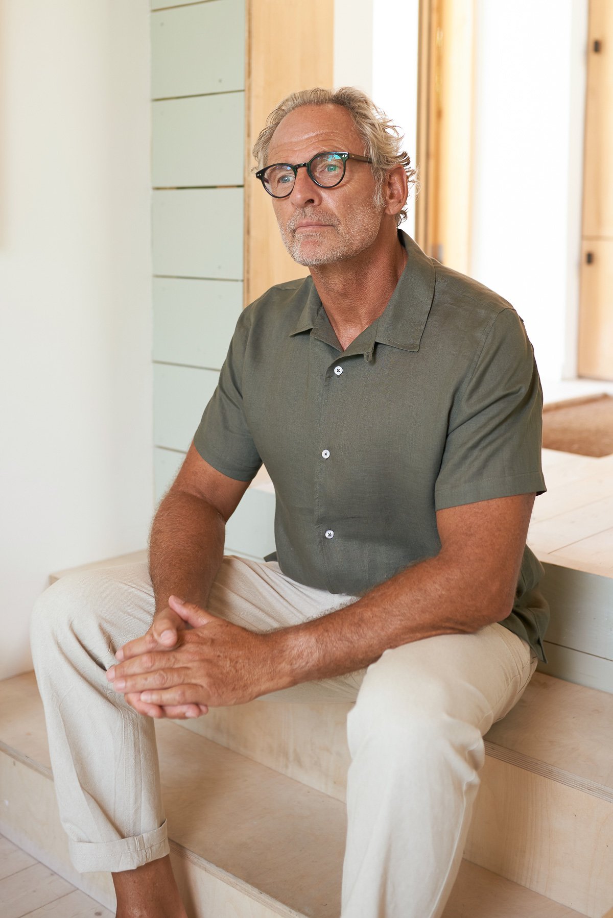 About-Companions-Seersucker---Kurzarmhemd-Kuno--Dusty-Olive-Pure-Linen