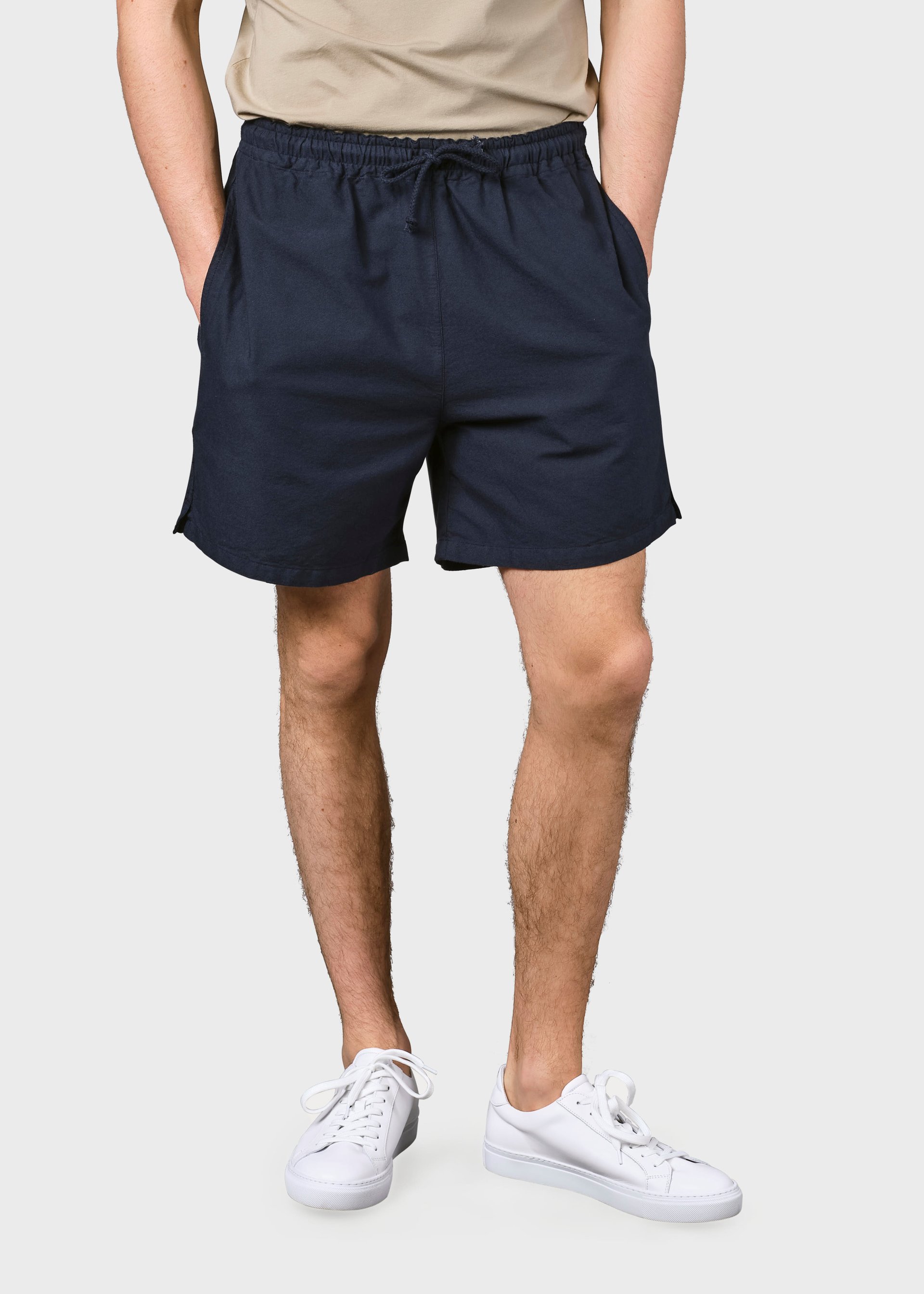 Klitmöller-Collective-Shorts-Bertram-Navy