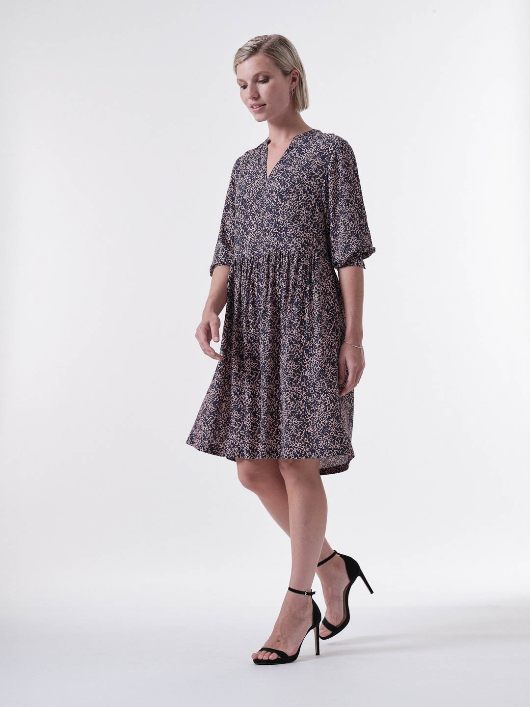 Lanius Kleid - Print: Minimal Print Minimal Amethyst Lanius-Kleid---Print:-Minimal-Print-Minimal-Amethyst