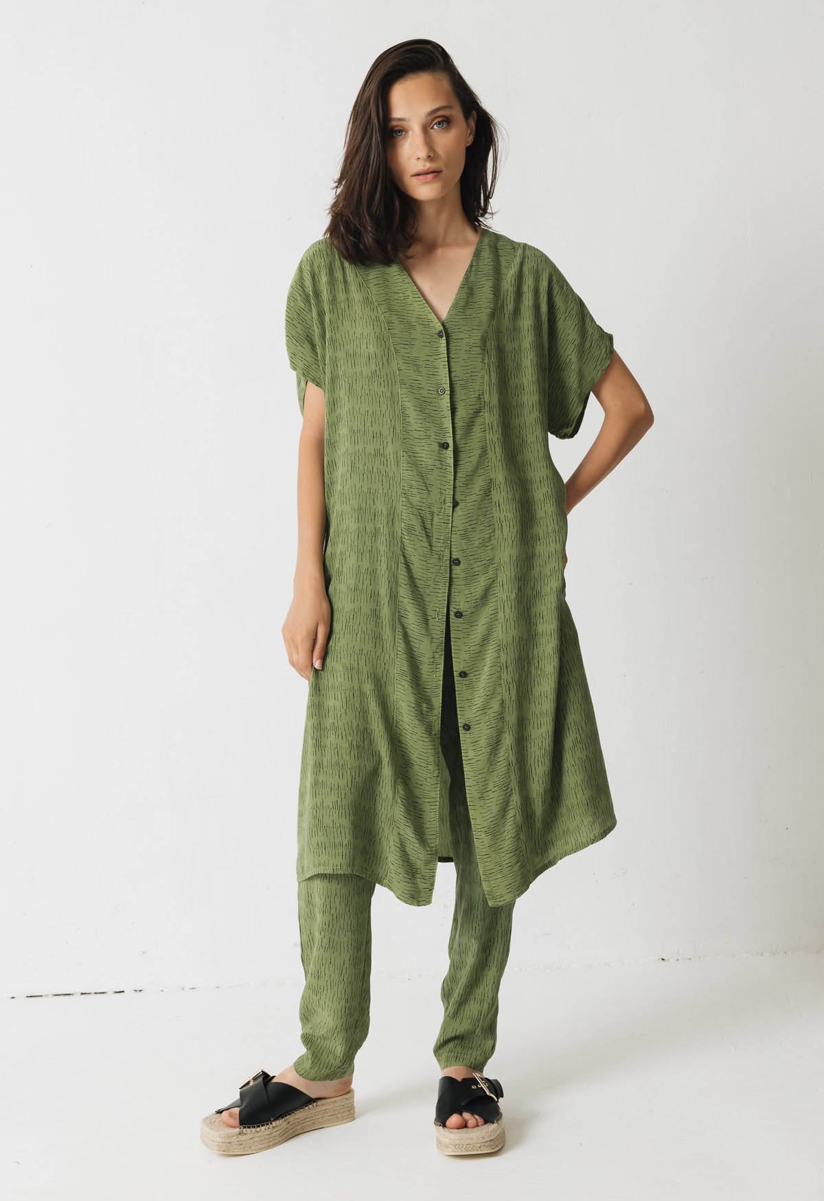 Lavandera-Kleid-Dubai-Green-Forest