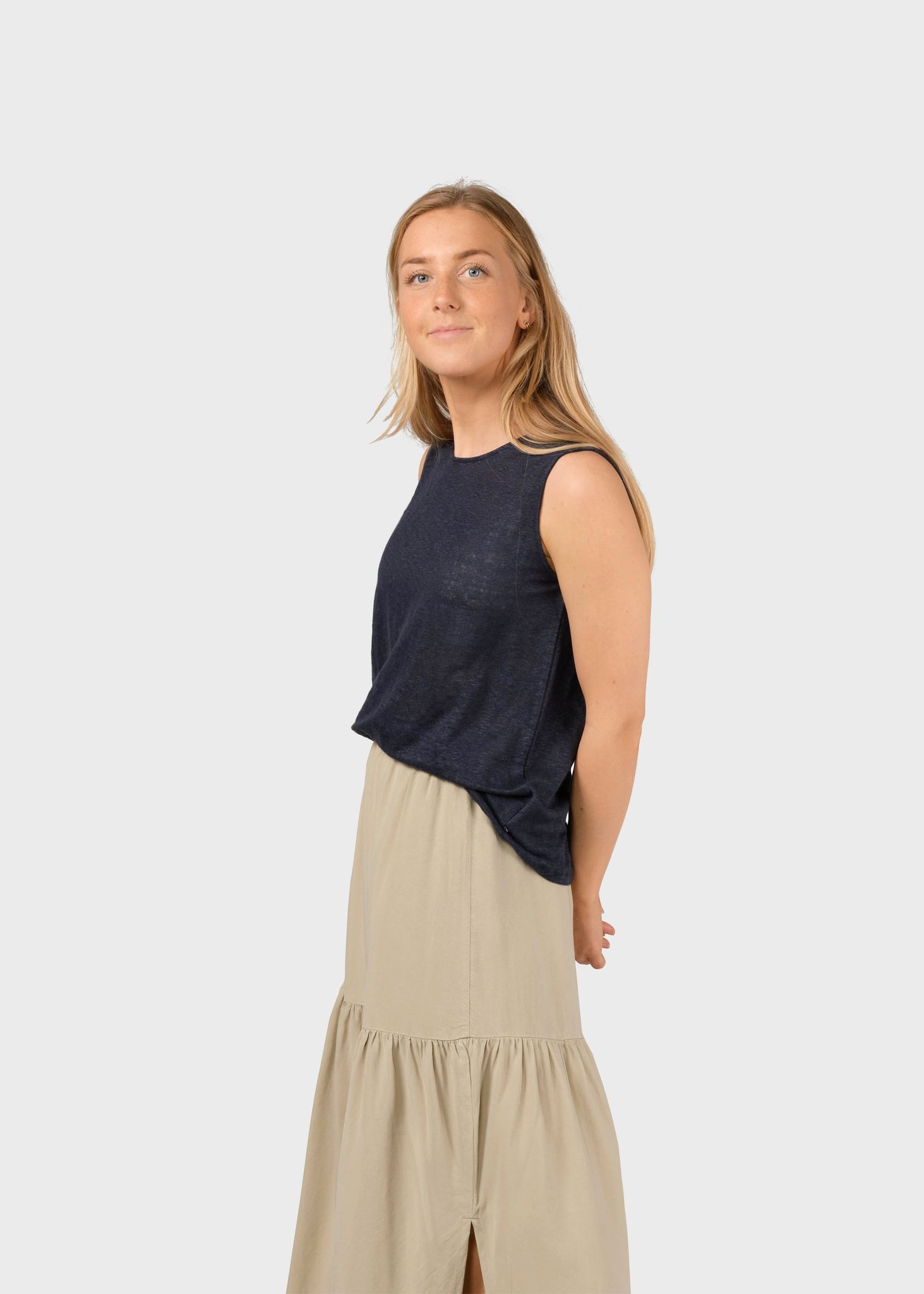 Klitmöller-Collective-Tank-Top-Dee-Aus-Leinen-Navy