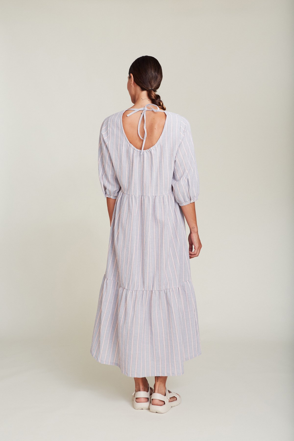 Suite-13-Maxikleid-Mallorca-Stripes-Grey-Stripes