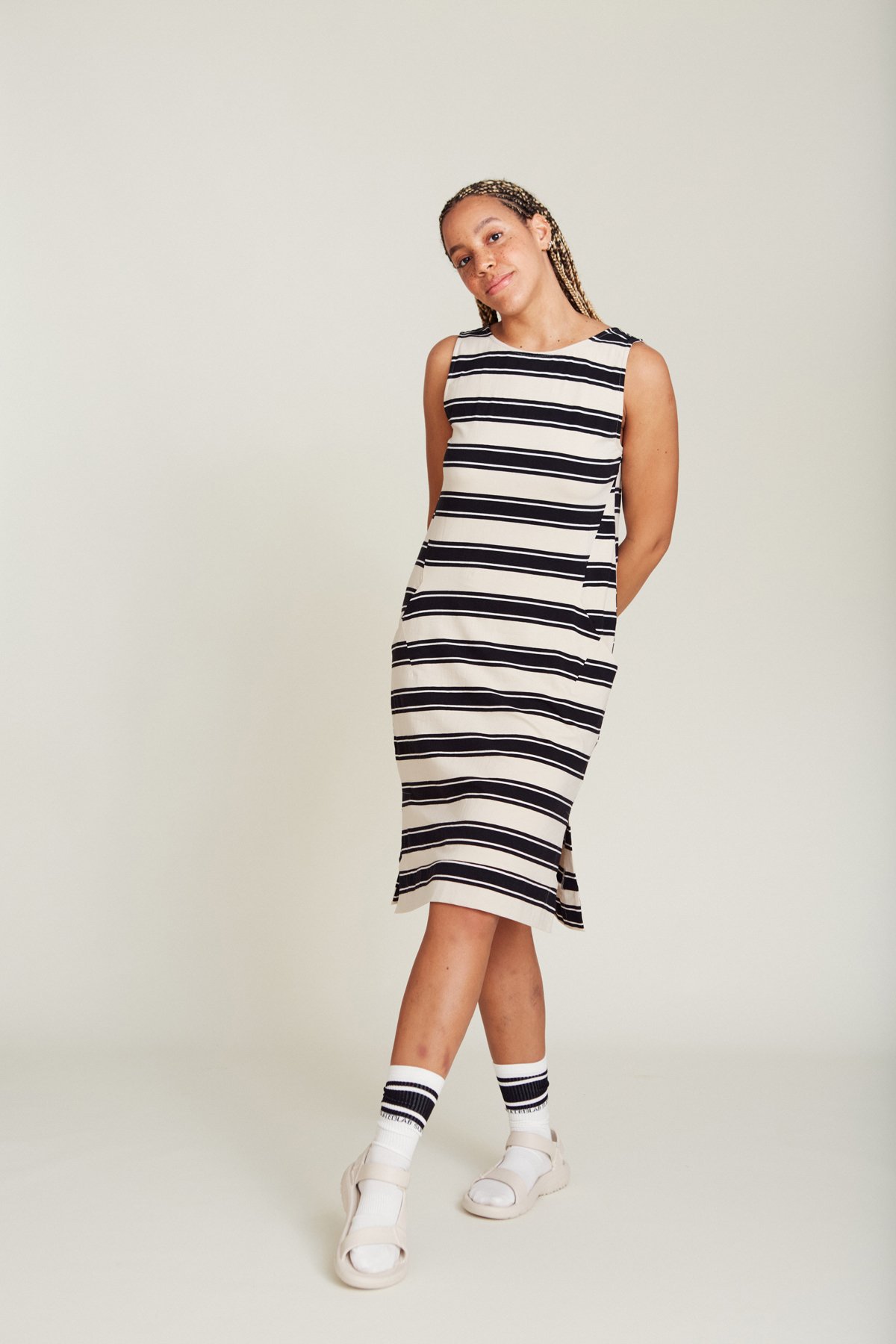 Suite-13-Kleid-Margarita-Stripes-Black-Stripes